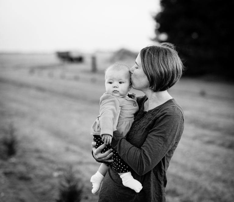 mother nuzzles 6 month old | Hastings Family Photography
